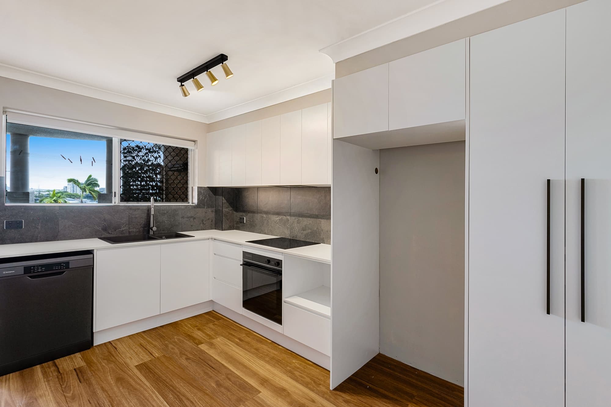 11 / 12 Little Street, Albion